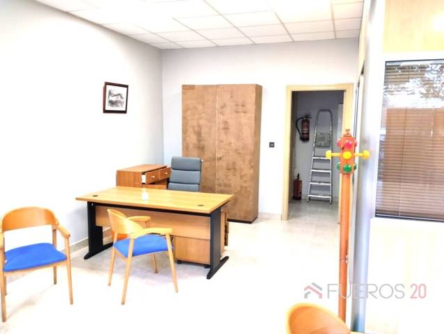 Local comercial en Alquiler en Bagatza - San Vicente