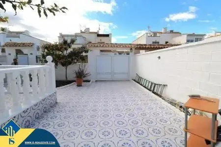 Casa amb piscina en venda a Zona Carrefour - Urbanizaciones, imagen 19
