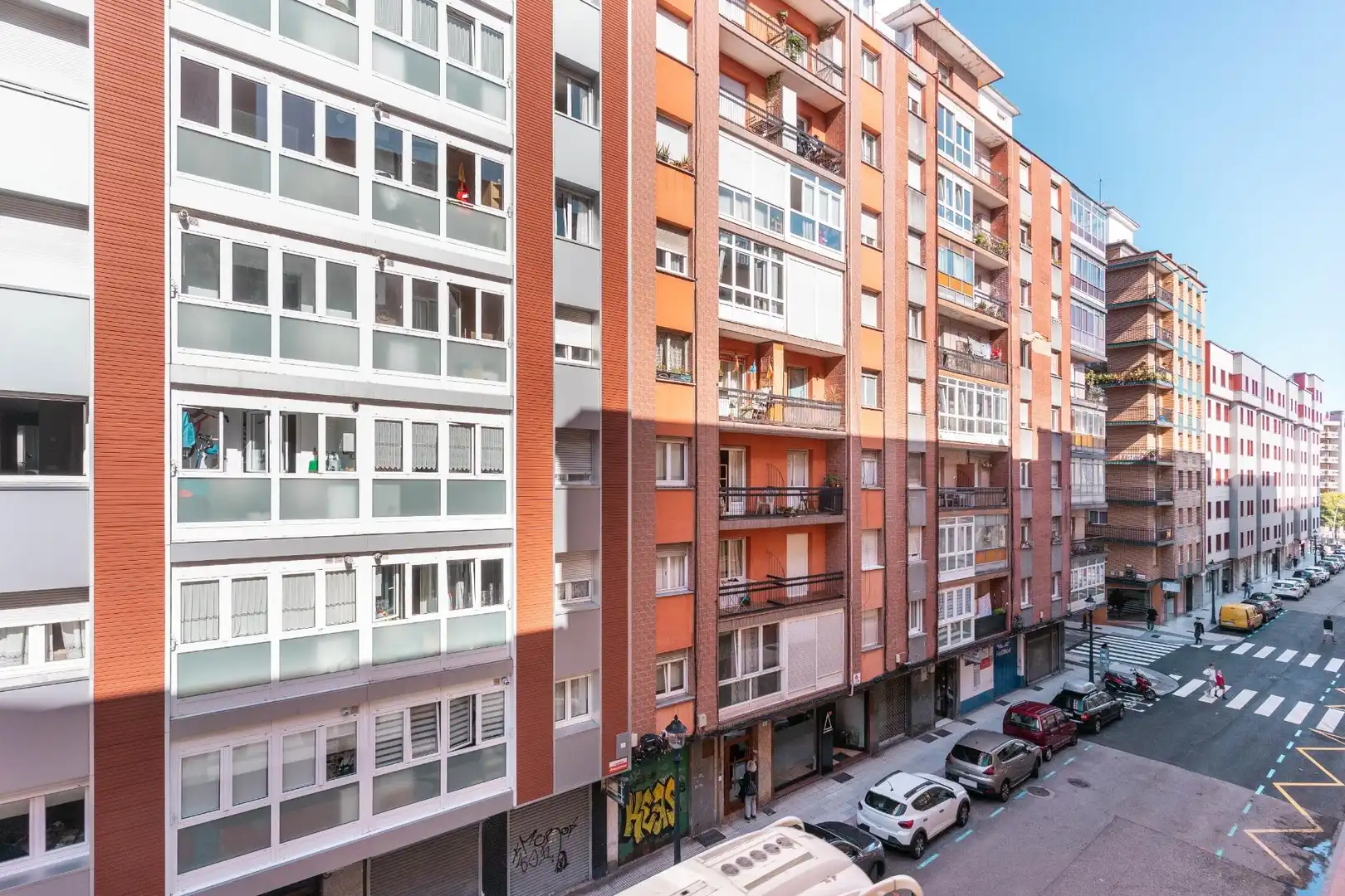 Piso en venta en Calle ALARCON 56