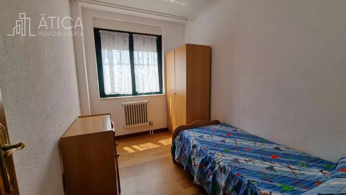 Piso de alquiler en Capuchinos - Glorieta - Ciudad Jardín