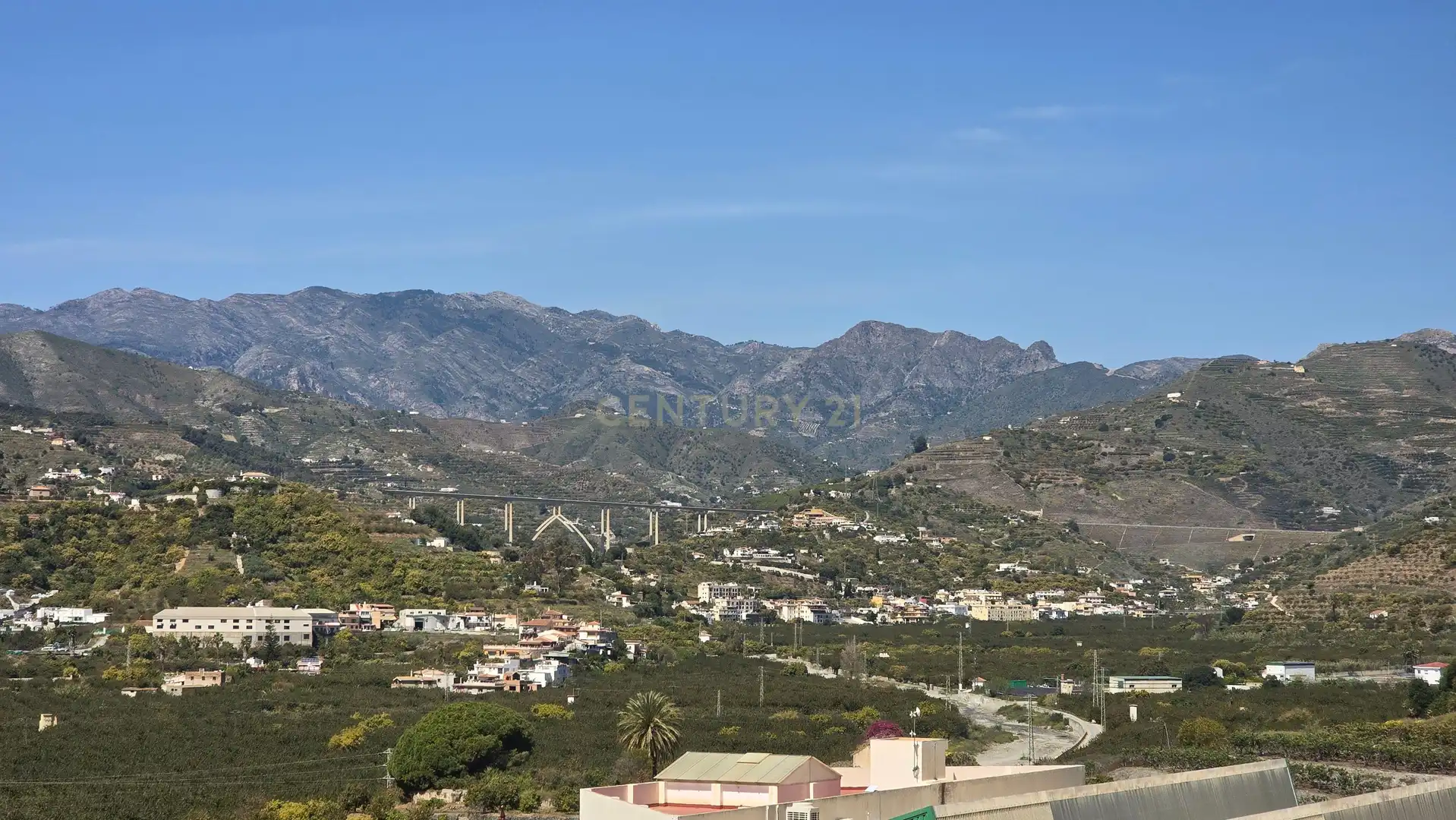 Außenansicht von Residential zum Verkauf in Almuñécar