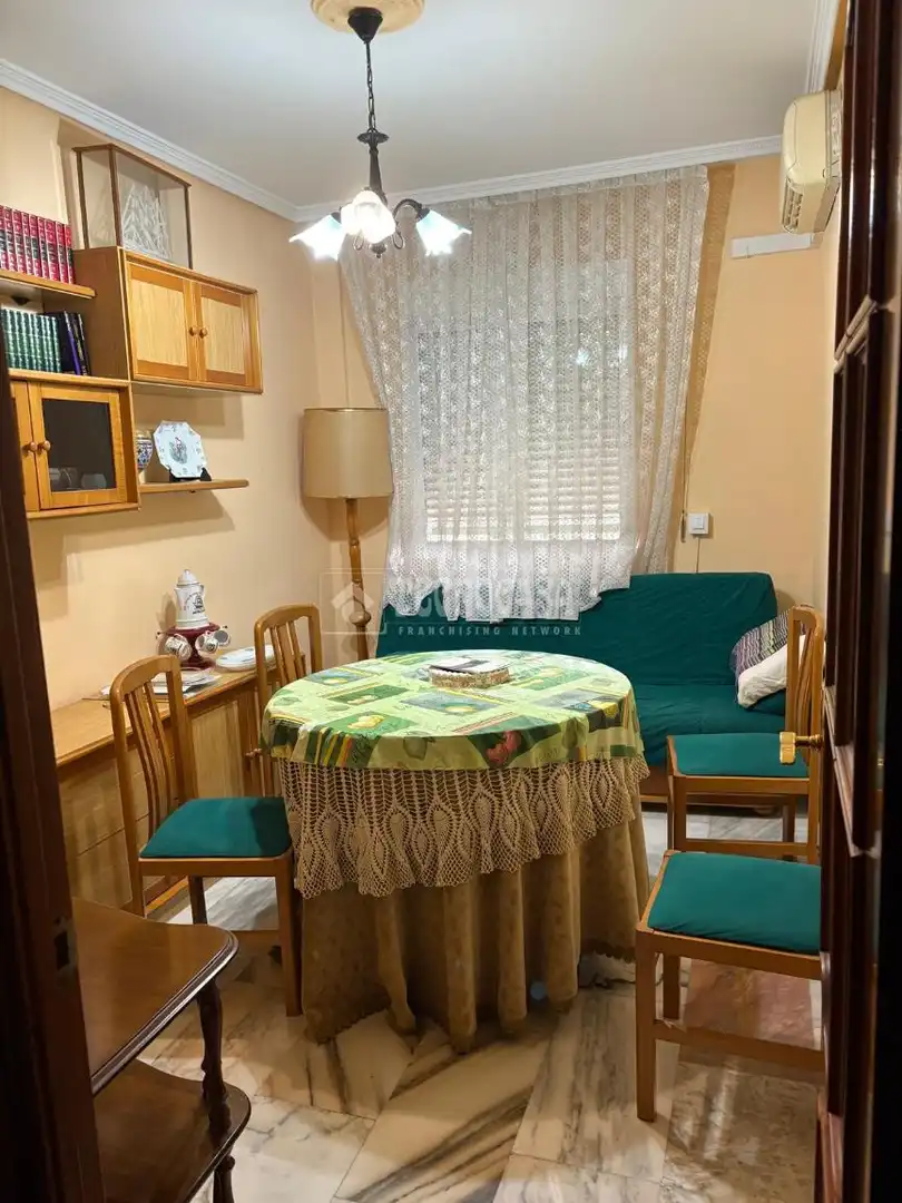 Living room of Flat for sale in Sevilla  with Terrace