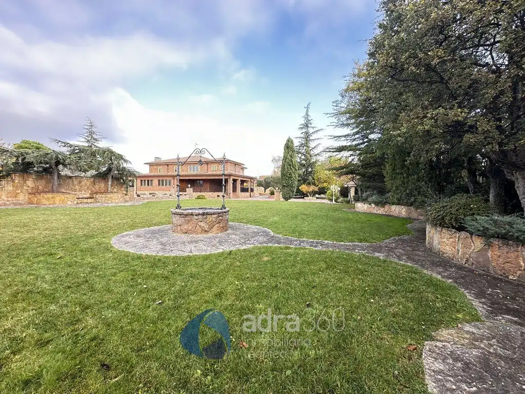 Garden of Houses for sale in Lardero  with Air Conditioner, Heating and Private garden