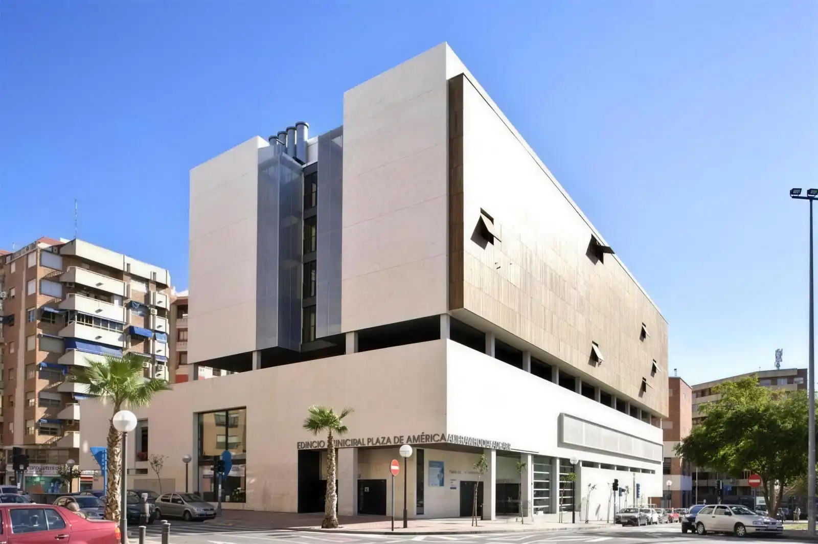 Vista exterior de Pis en venda en Alicante / Alacant amb Moblat i Balcó