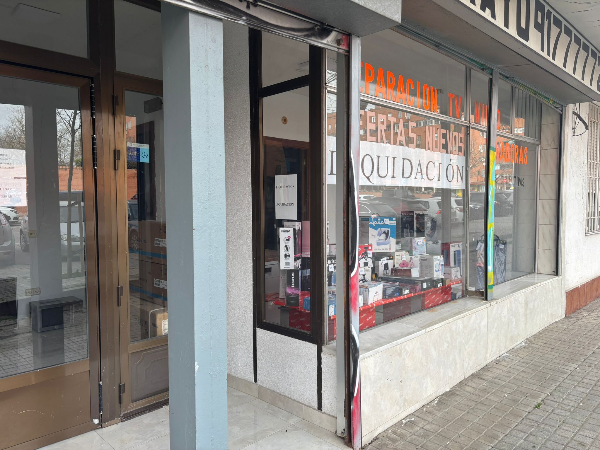 Geschaftsraum zur Miete in Pont de Molins, Portazgo, Puente de Vallecas