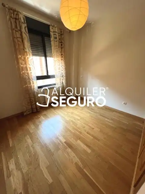 Habitación de Piso de alquiler en Parla con Calefacción, Terraza y Trastero
