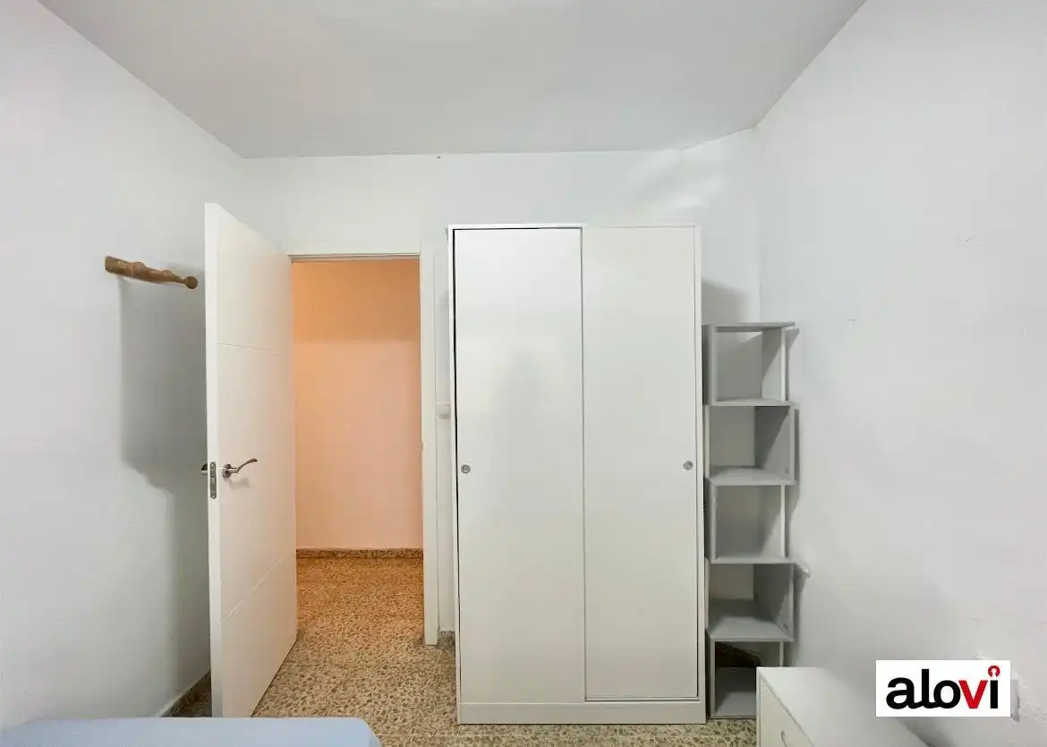 Schlafzimmer von Wohnung zur Miete in Granada mit Terrasse, Möbliert und Balkon