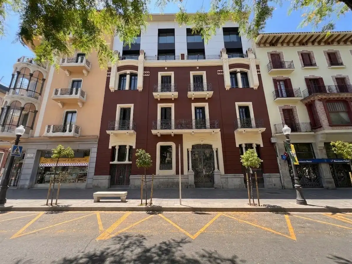 Außenansicht von Wohnung zur Miete in Tarragona mit Klimaanlage, Terrasse und Balkon