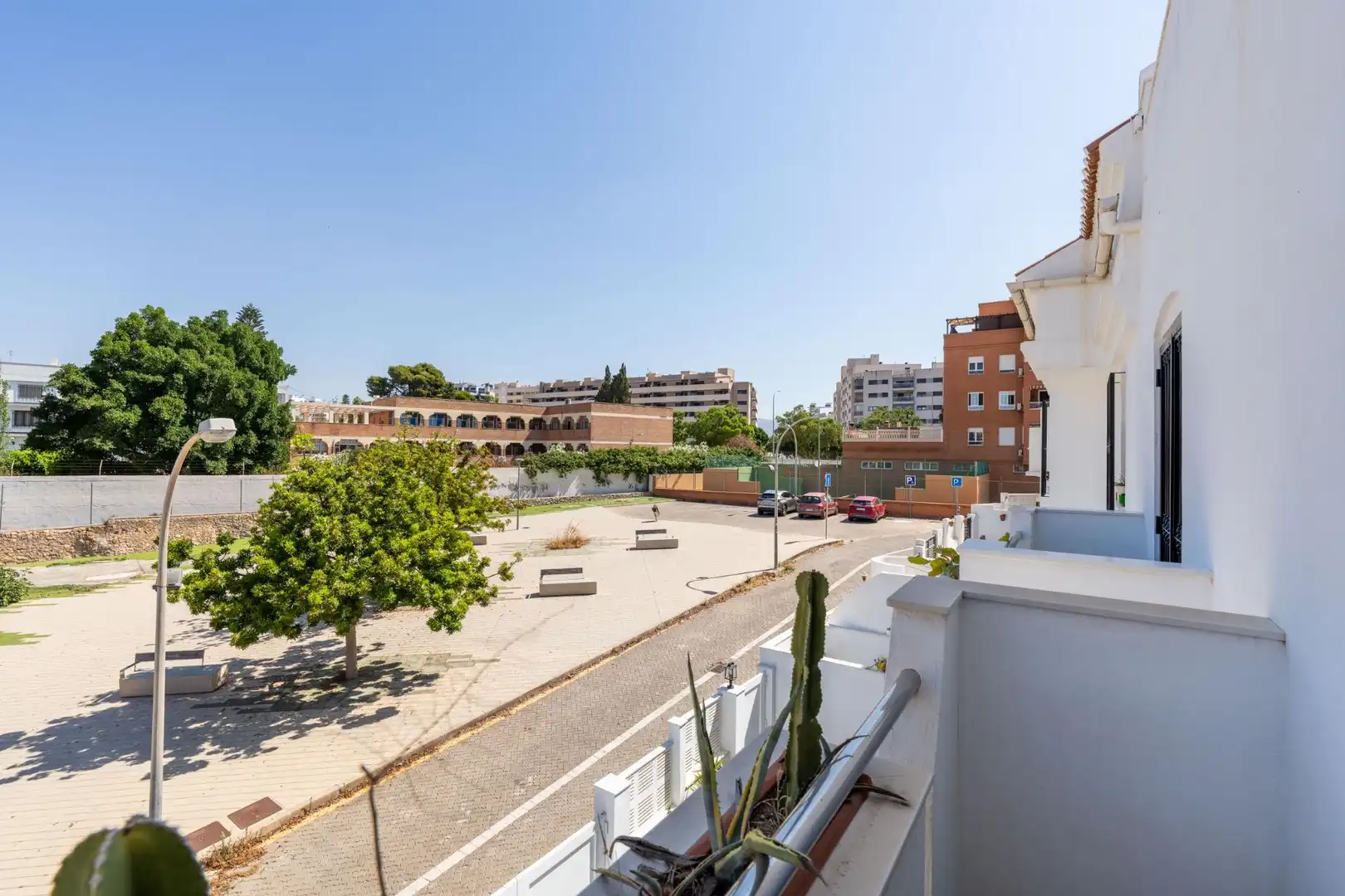 Vista exterior de Casa adosada en venta en Almería con Aire acondicionado, Terraza y Trastero