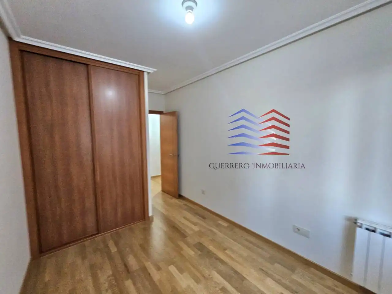 Wohnung zur Miete in Ourense Capital  mit Heizung, Parkett und Abstellraum