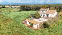 Country house zum verkauf in Cassà de la Selva mit Terrasse, Abstellraum und Schwimmbad