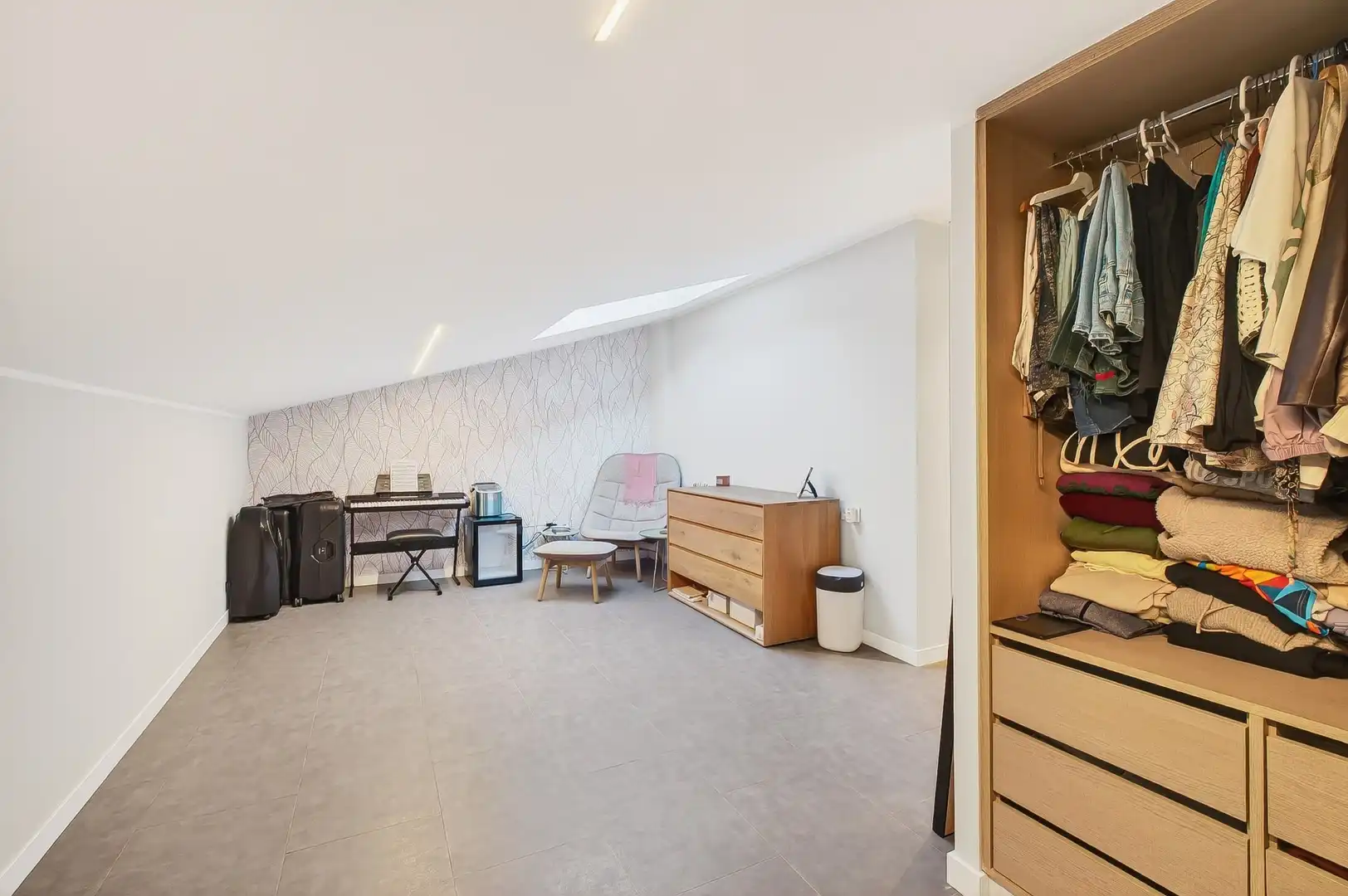 Dachboden zum Verkauf in Escaldes – Engordany mit Heizung, Terrasse und Abstellraum