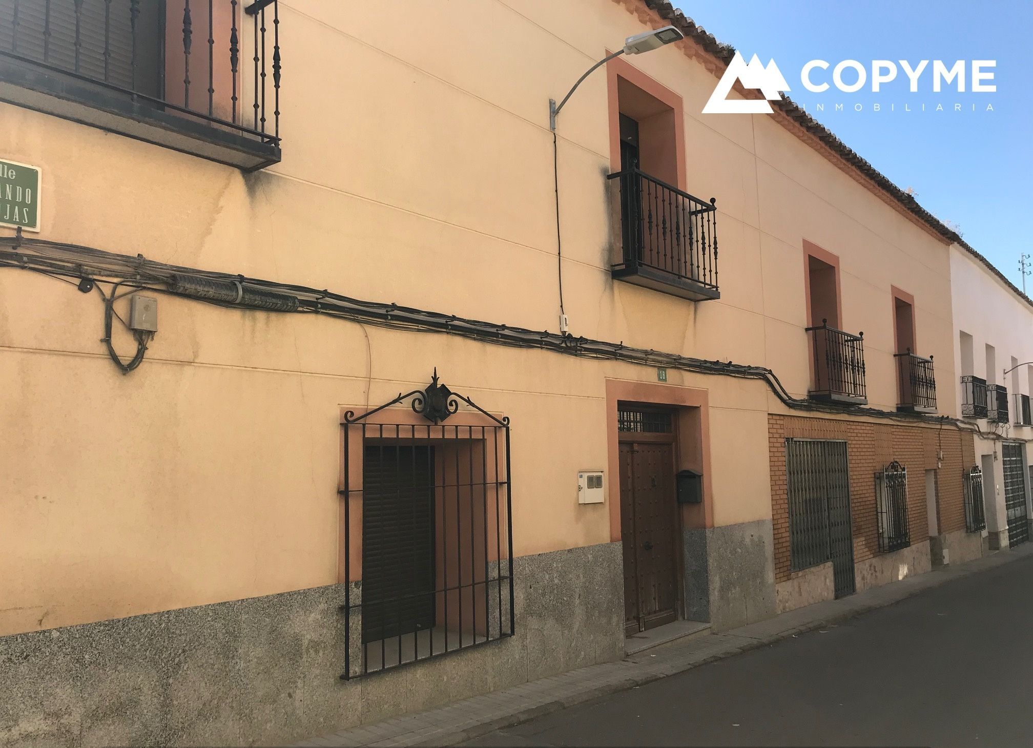 Exterior view of House or chalet for sale in La Puebla de Montalbán  with Terrace, Storage room and Furnished