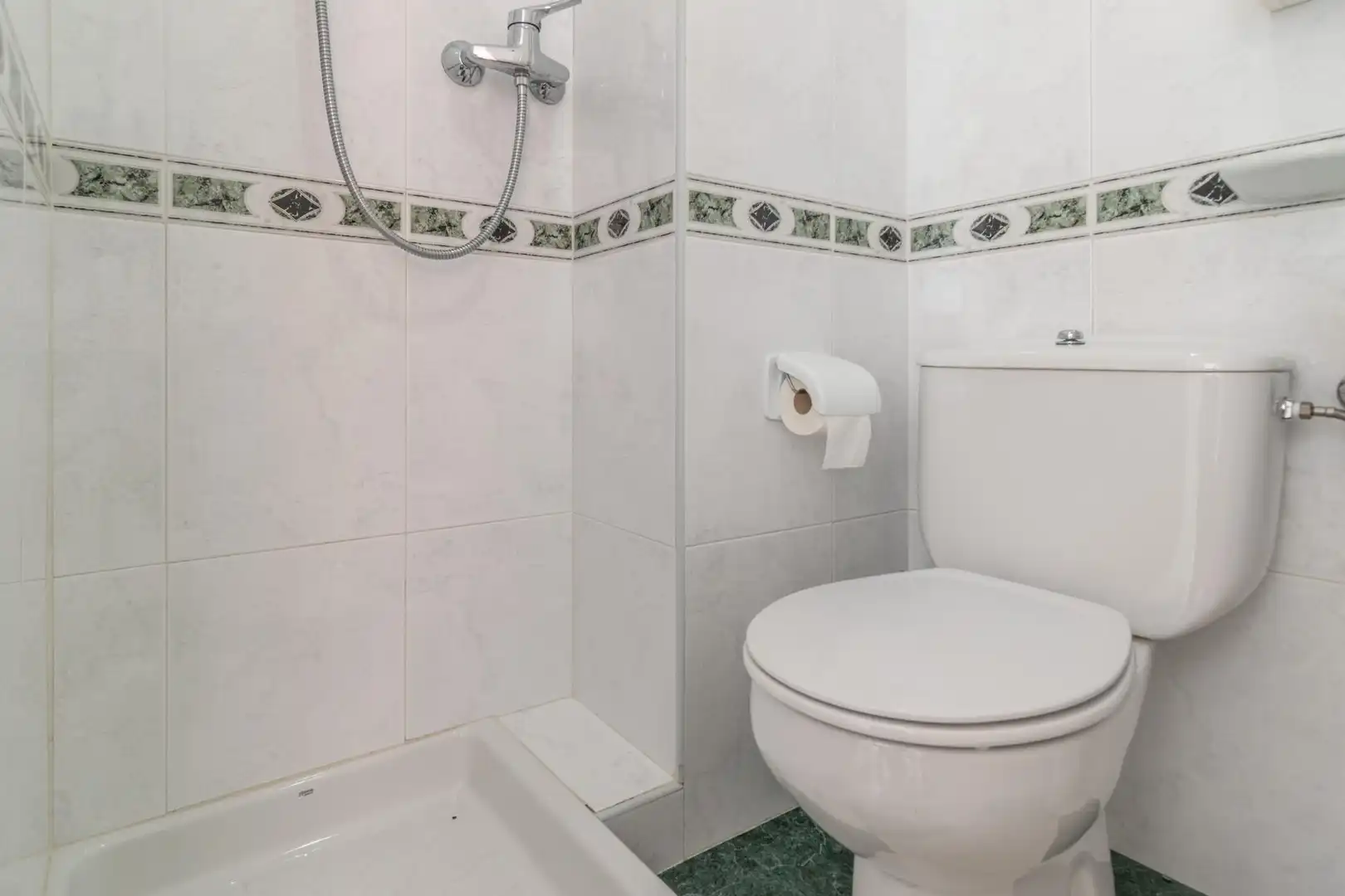 Bathroom of Flat for sale in Salobreña  with Private garden, Terrace and Furnished