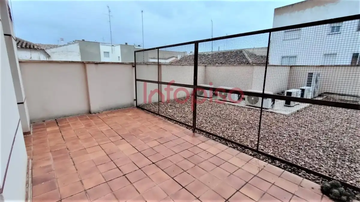 Oficina amb ascensor en venda a Valdepeñas, imagen 7