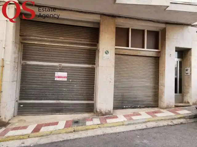 Local comercial en venda a Els Pavos