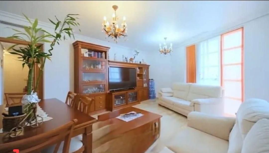 Living room of Flat for sale in Elche / Elx  with Air Conditioner, Private garden and Parquet flooring