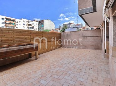 Wohnung mit Aufzug zum Verkauf in Carrer de Marinel·lo Bosch 25