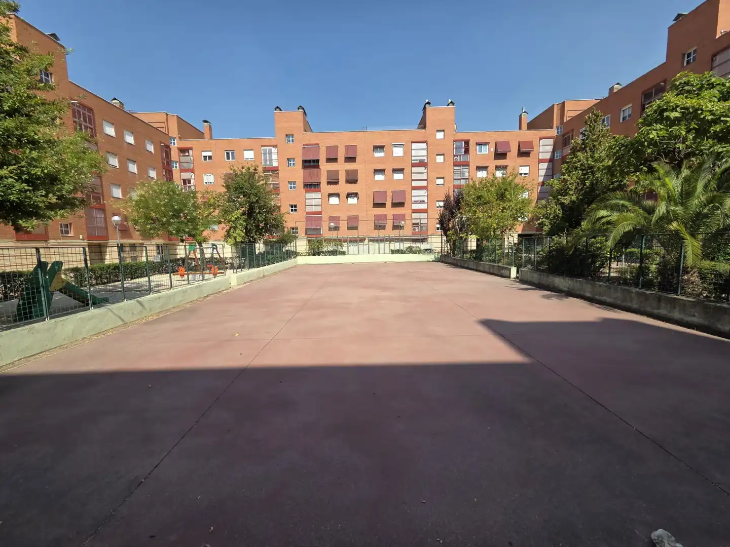 Parking de Piso en venta en Madrid con Aire acondicionado, Calefacción y Amueblado