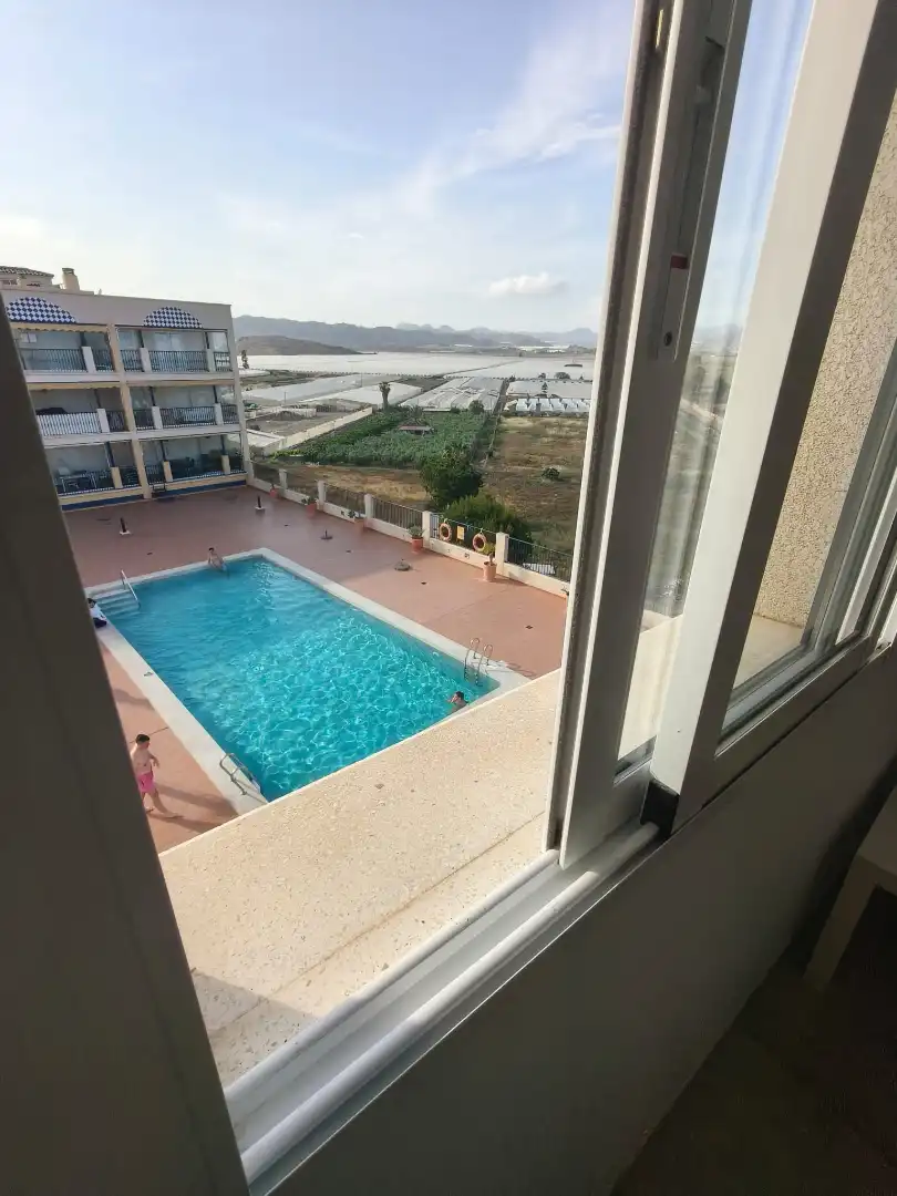 Piscina de Piso en venta en Águilas con Terraza, Trastero y Amueblado