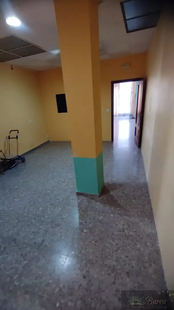 Commercial properties for sale in Rute