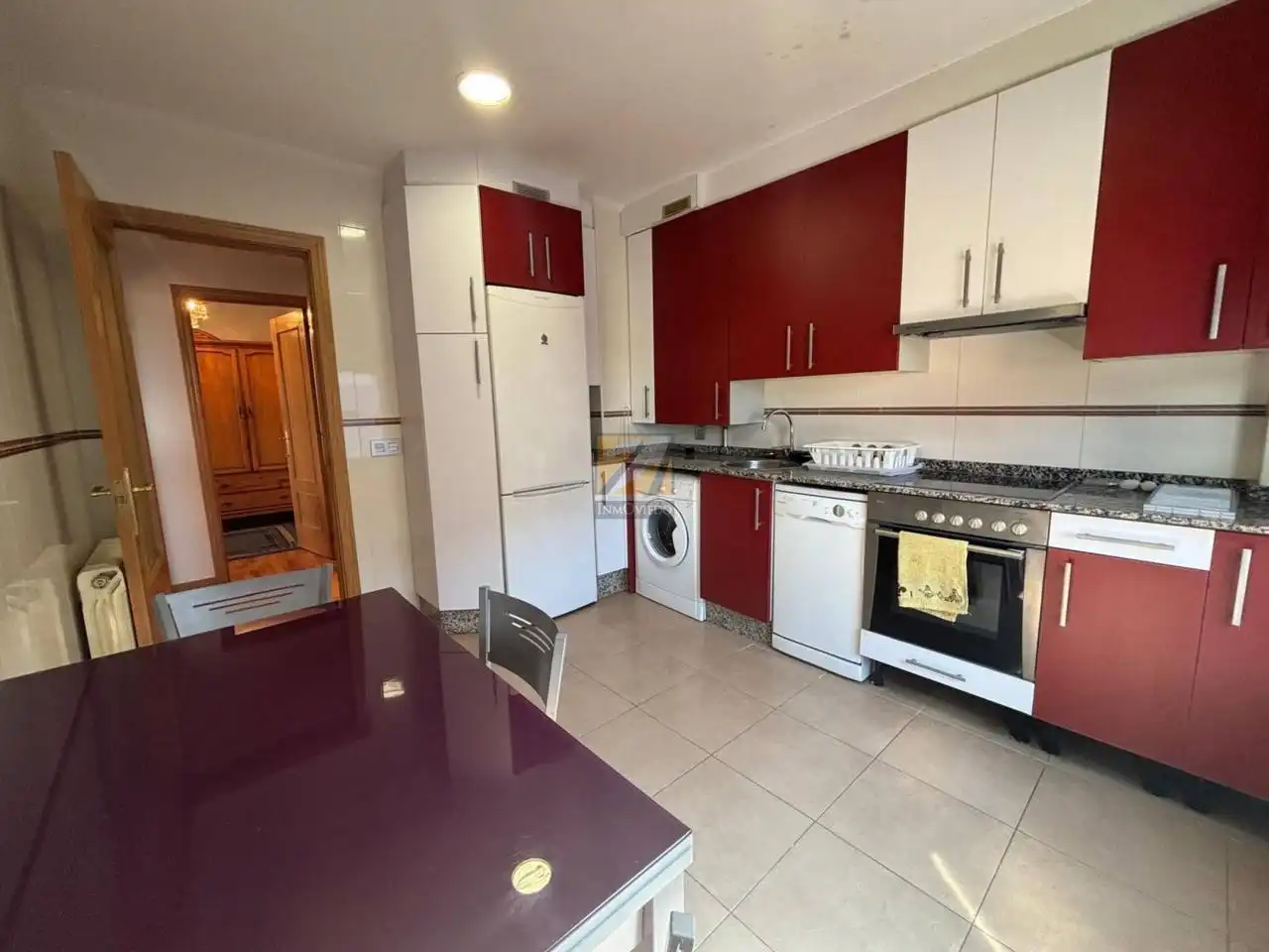 Küche von Wohnung zum Verkauf in Gijón  mit Heizung, Abstellraum und Möbliert