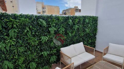 Foto 2 de Piso en venta en Marquez de Ovieco, Parque Victoria Eugenia, Málaga Capital