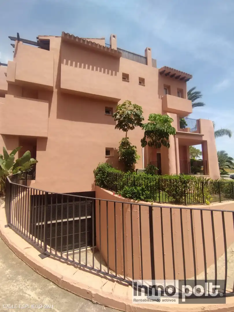Vista exterior de Pis en venda en Torre-Pacheco amb Aire condicionat, Jardí privat i Terrassa