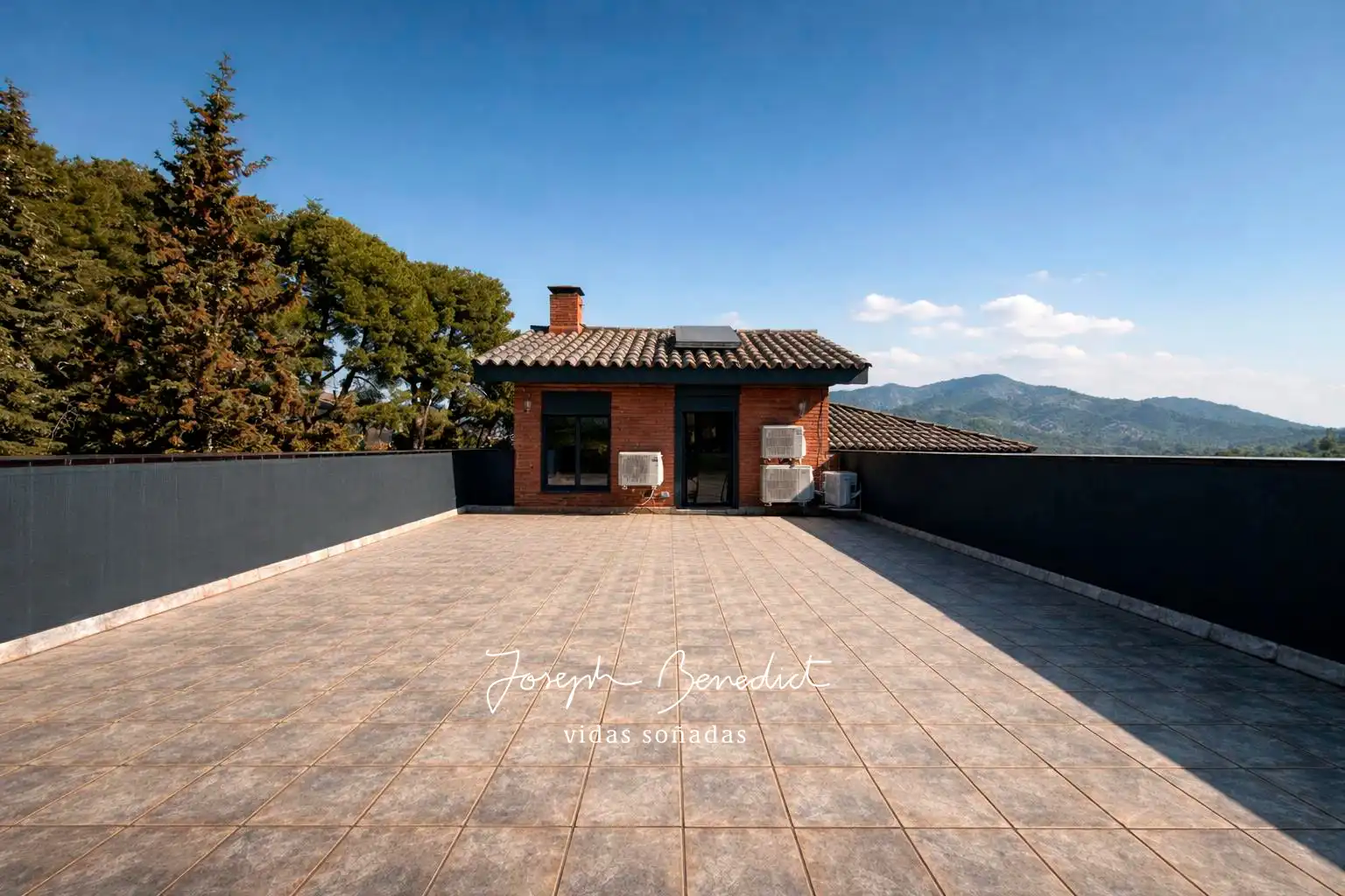 Terrassa de Casa o xalet en venda en Castelldefels amb Aire condicionat, Calefacció i Jardí privat