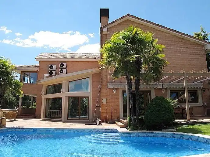 Exterior view of Houses for rent in Boadilla del Monte  with Air Conditioner, Private garden and Storage room