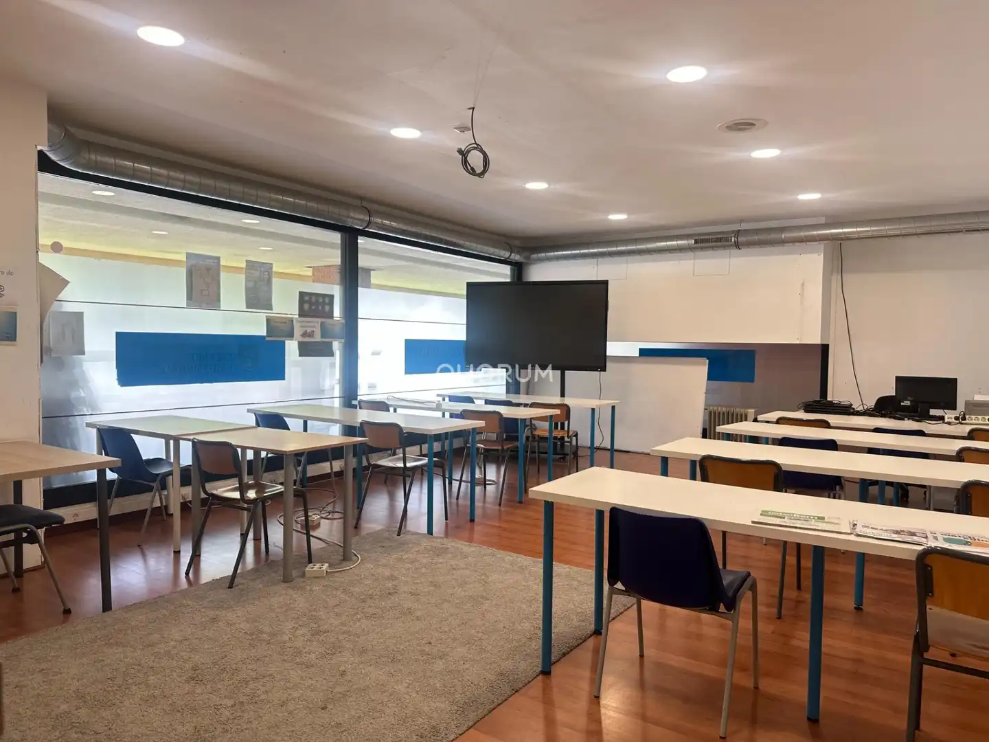 Business premises for sale in Calle Villa de Plencia
