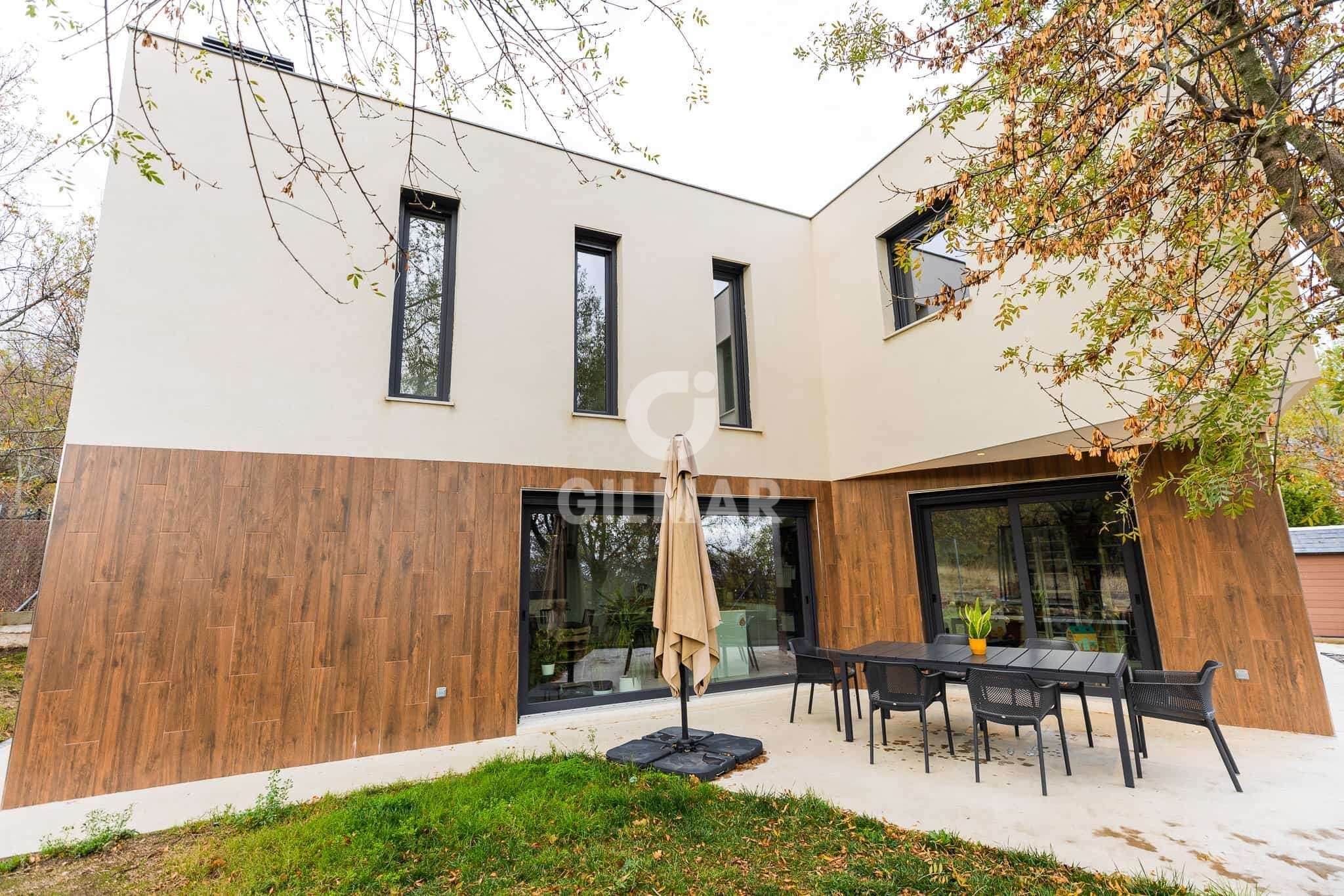 Jardí de Casa o xalet en venda en El Boalo - Cerceda – Mataelpino amb Calefacció i Jardí privat