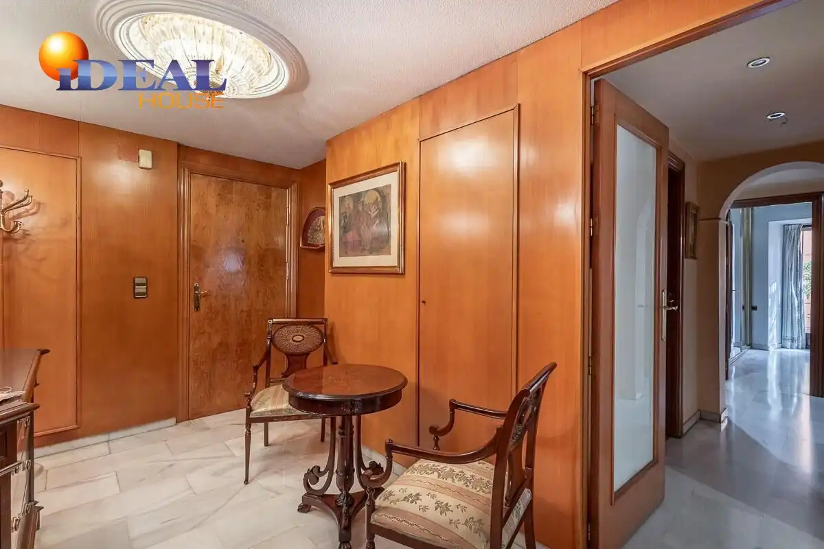 Flat for sale in San Matías - Realejo