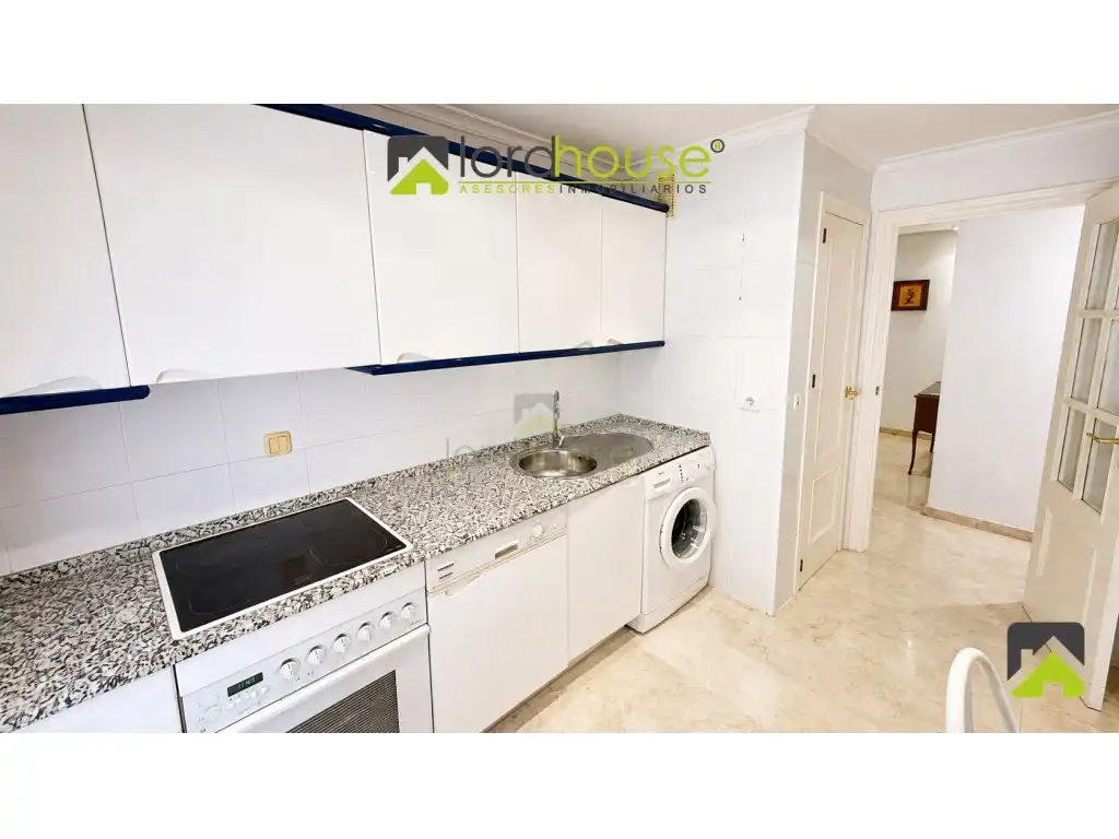 Piso con ascensor en venta en Calle Jose Mouliaa 55, imagen 16
