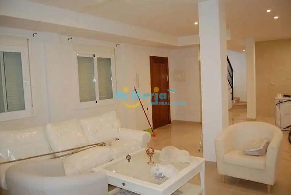 Chalet con piscina en venta en Centro, imagen 9