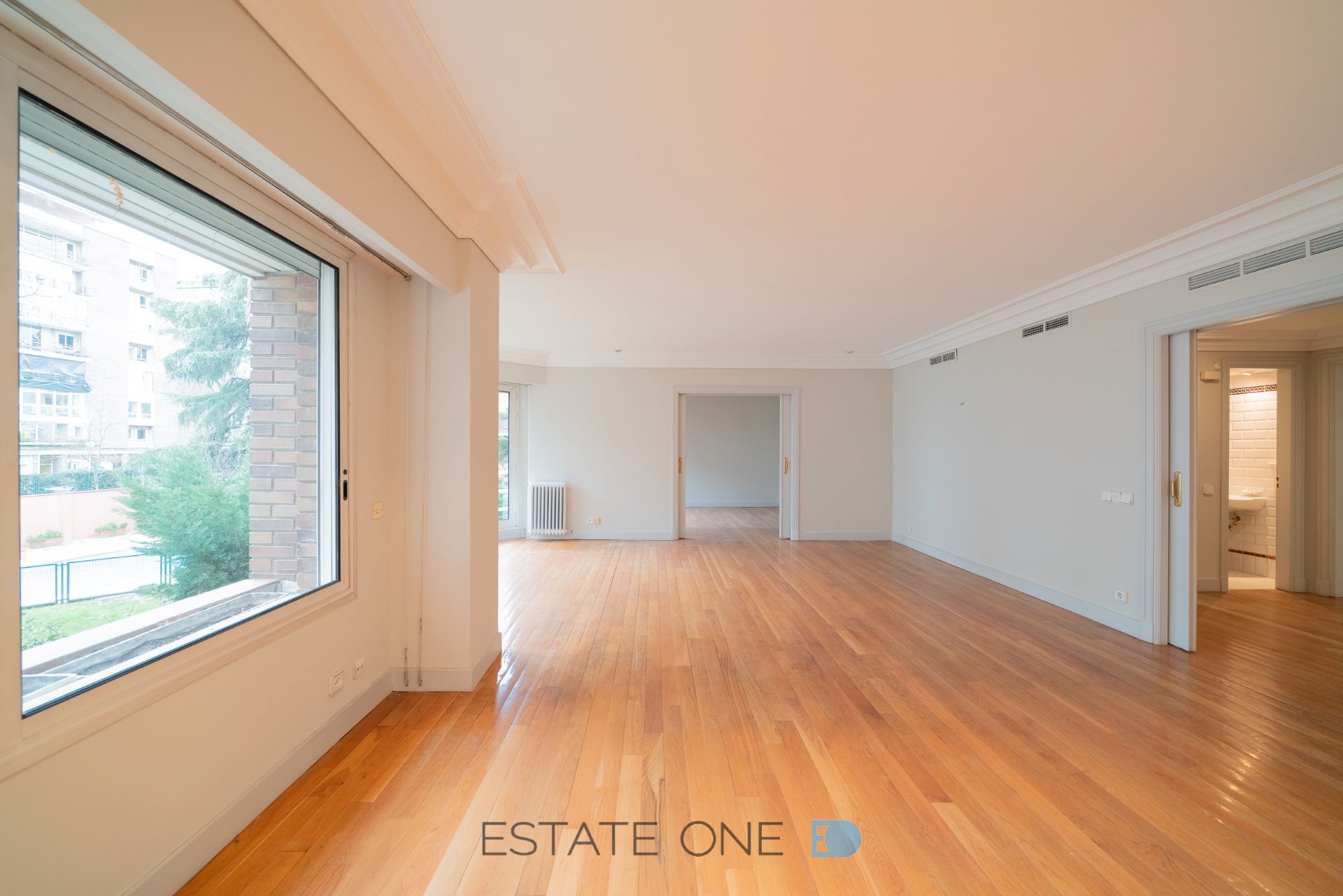 Pis de lloguer a Calle del Abedul, Nueva España, Chamartín