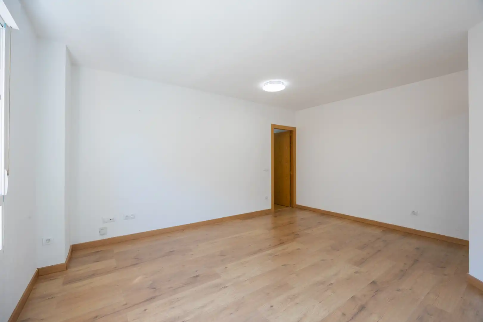 Flat for sale in Gerindote  with Storage room and Community pool