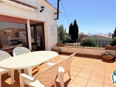 Casa bifamiliare in vendita a Carrer Salamanca