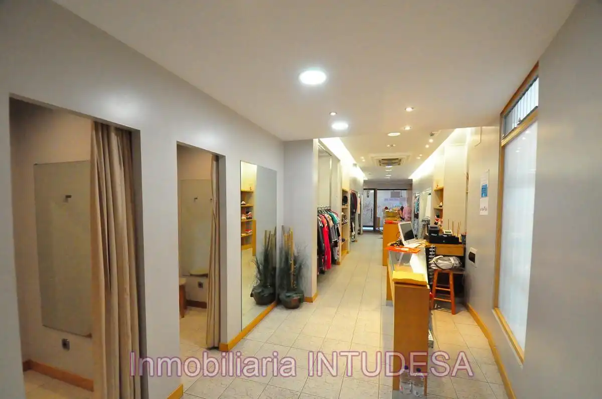 Local comercial de lloguer a Arbolancha, imagen 4