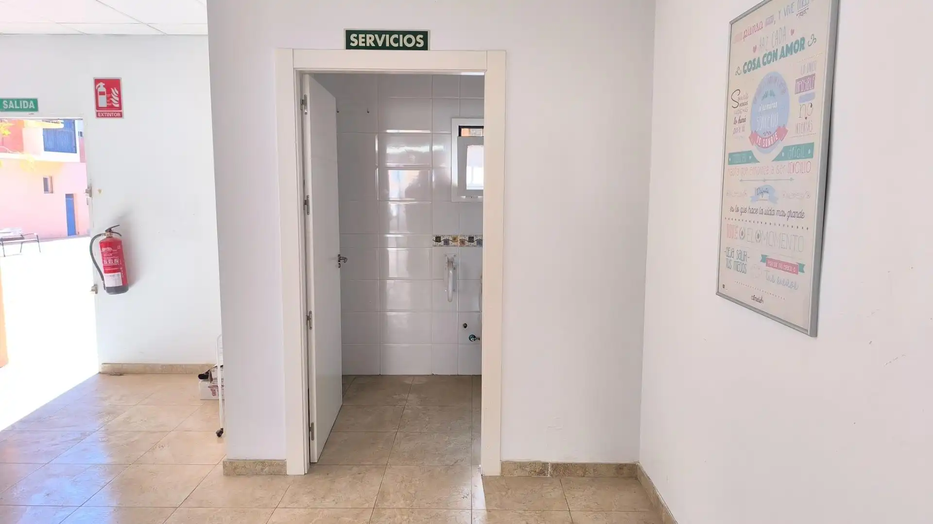 Geschaftsraum zur Miete in Almería, Almería
