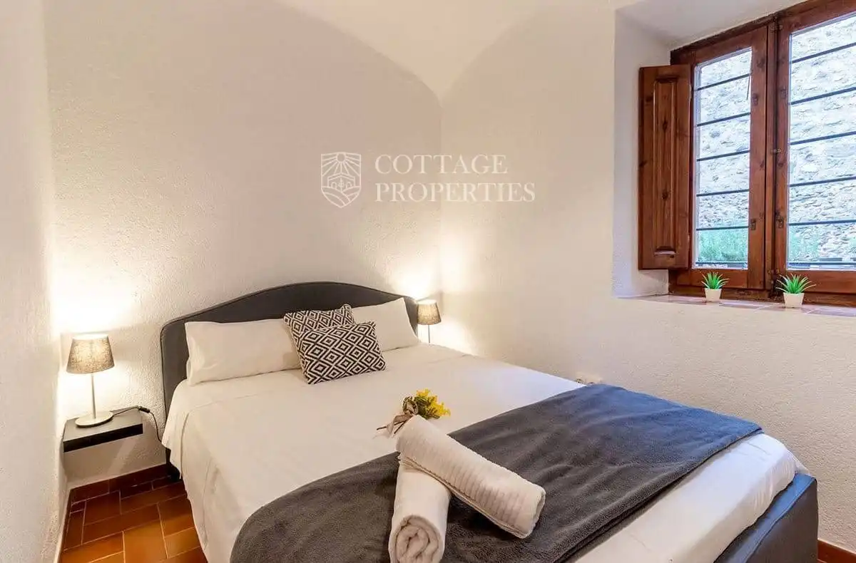 Habitación de Casa o chalet en venta en Boadella i les Escaules con Calefacción y Piscina