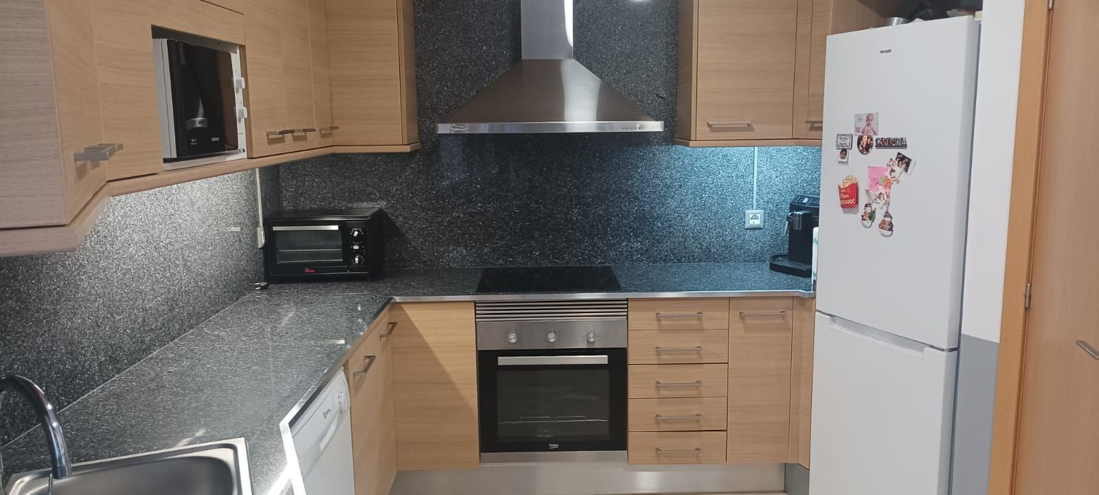 Kitchen of Flat for sale in Rosselló  with Air Conditioner, Heating and Storage room