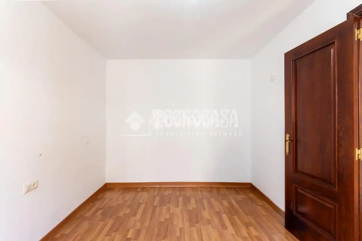 Dormitori de Pis en venda en Vélez-Málaga amb Terrassa i Piscina comunitària