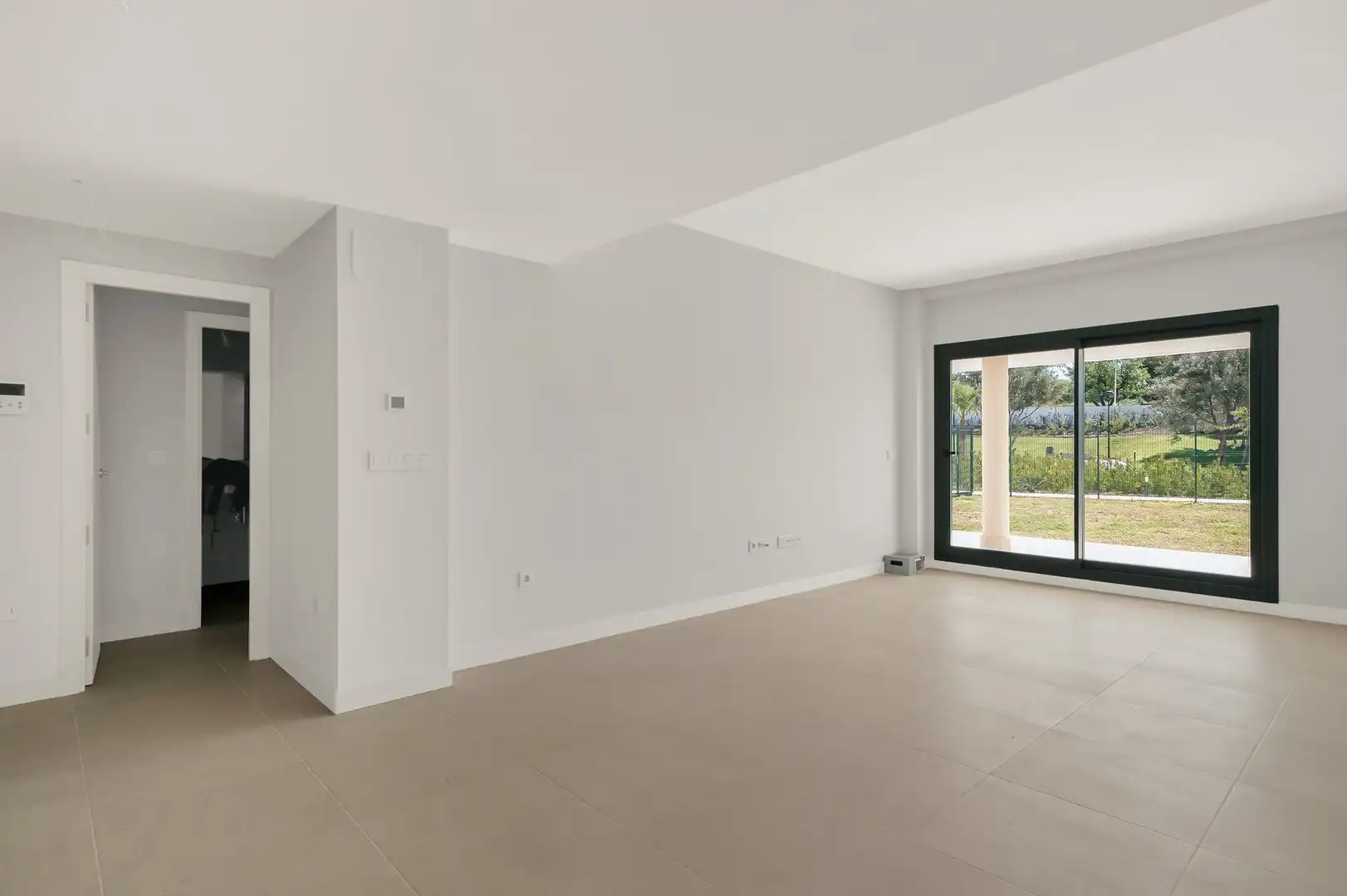 Sala d'estar de Apartament en venda en Estepona amb Terrassa