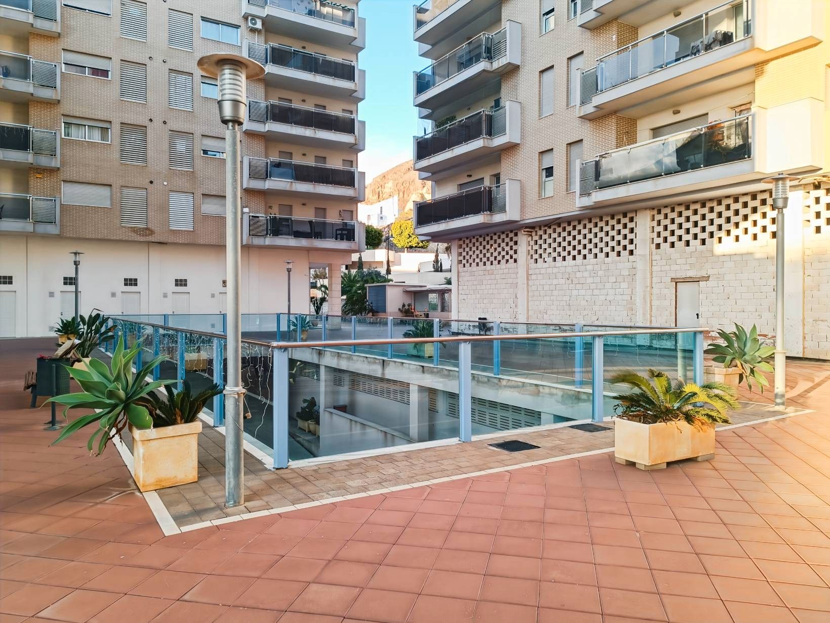 Exterior view of Flat for sale in Roquetas de Mar  with Furnished and Community pool