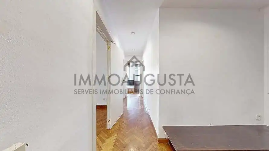 Pis en venda en Barcelona amb Parquet i Terrassa