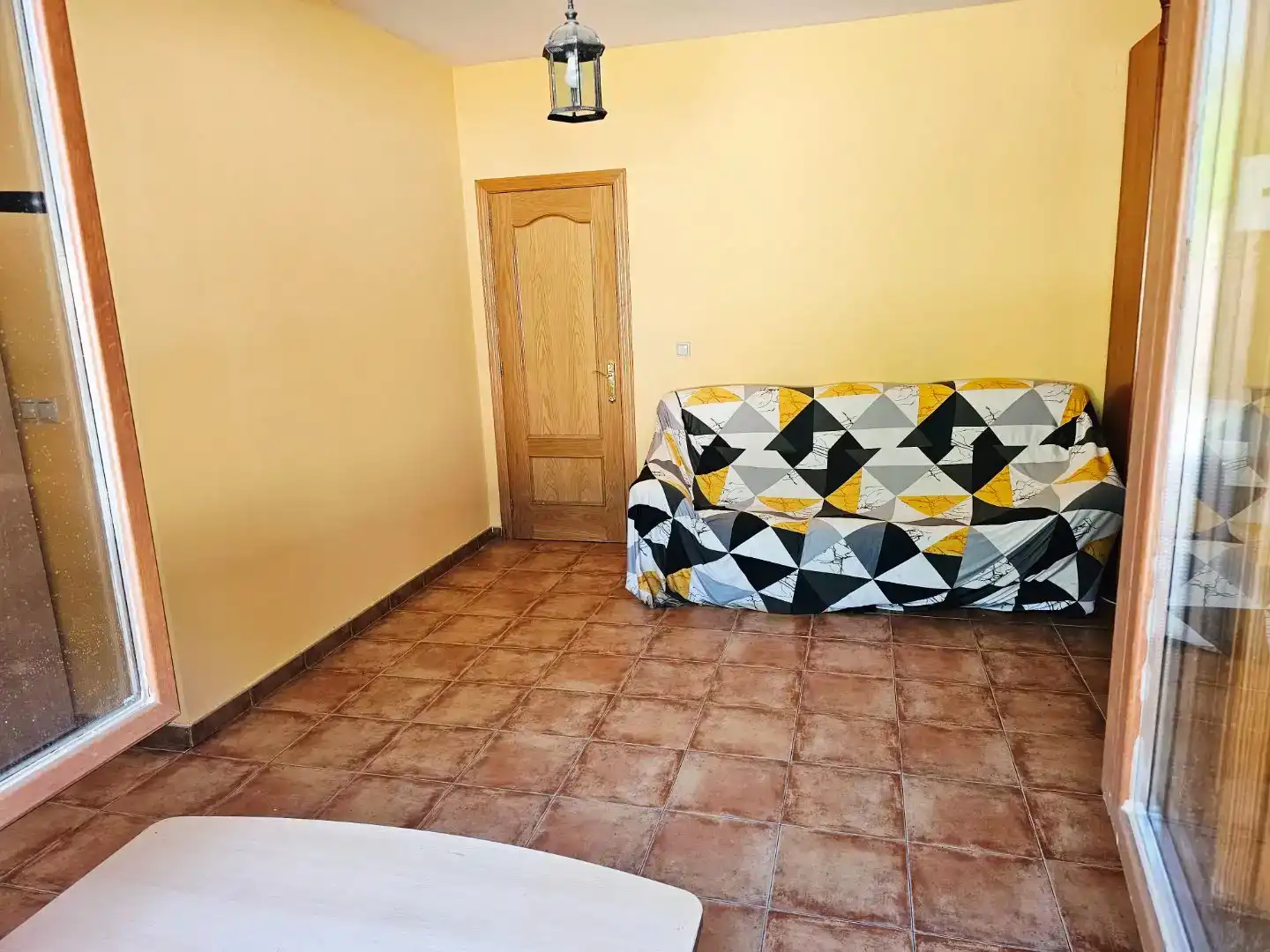 Sala de estar de Piso en venta en Chillarón de Cuenca con Calefacción, Jardín privado y Parquet