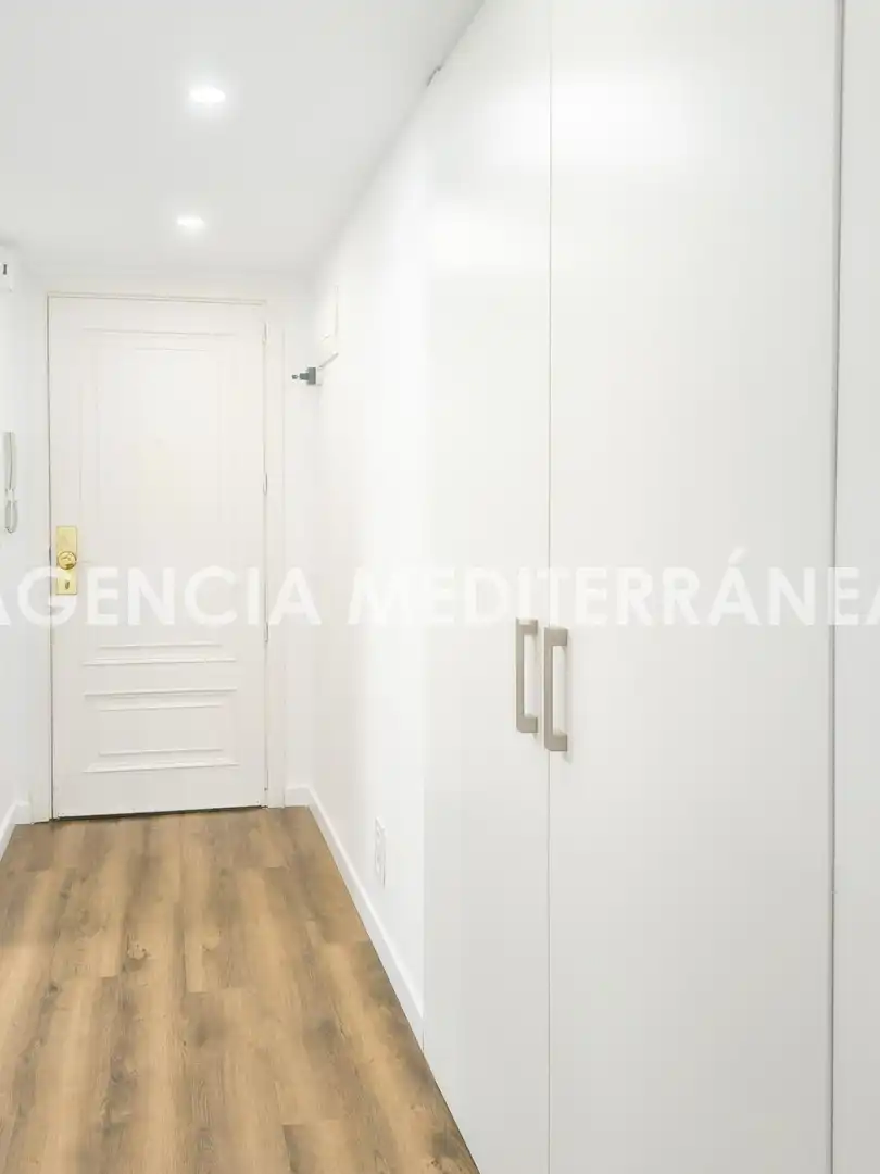 Dormitori de Apartament en venda en Ciutat Vella 