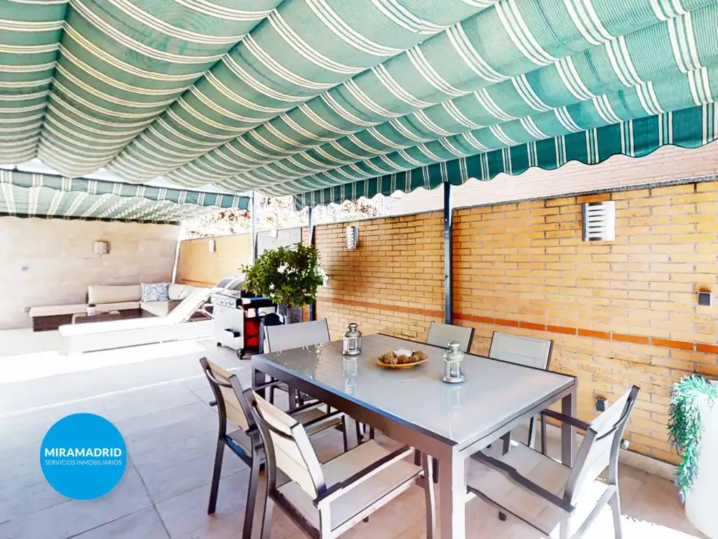 Terrace of Detached homes for rent in Paracuellos de Jarama  with Air Conditioner and Swimming Pool