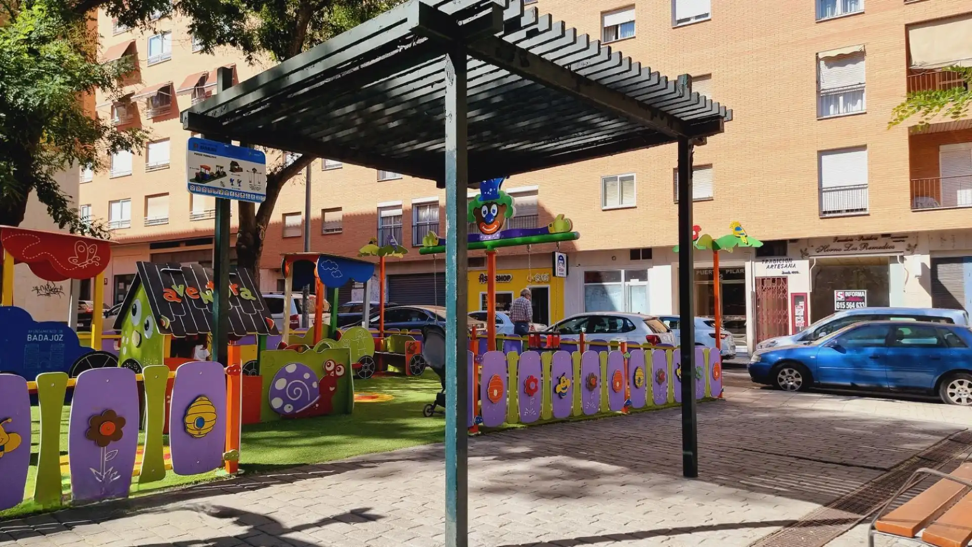 Vista exterior de Local en venda en Badajoz amb Moblat